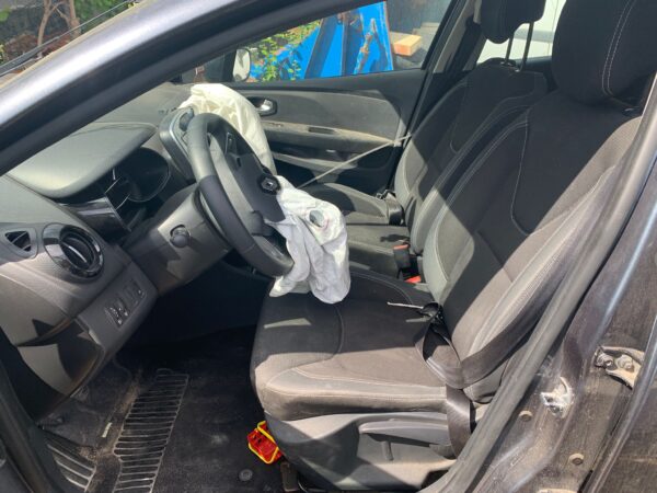 RENAULT CLIO 1.5 DCI 90CV SPORTER 2018 ENERGY LIFE E6 € 2.000,00 - immagine 3