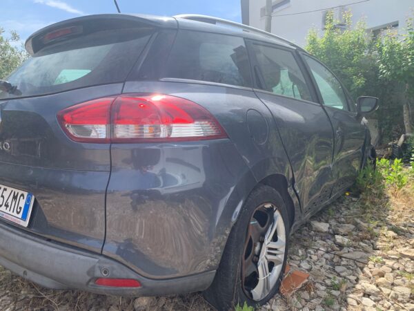 RENAULT CLIO 1.5 DCI 90CV SPORTER 2018 ENERGY LIFE E6 € 2.000,00 - immagine 9
