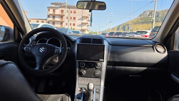 Suzuki Grand Vitara 1.9 DDiS 5 porte DDIS Luxe € 6.500,00 - immagine 5