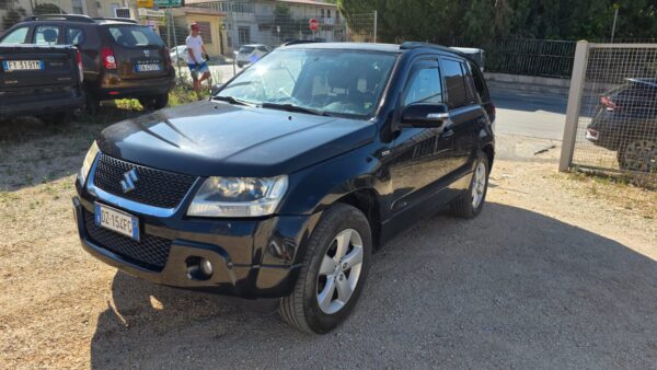Suzuki Grand Vitara 1.9 DDiS 5 porte DDIS Luxe € 6.500,00 - immagine 11