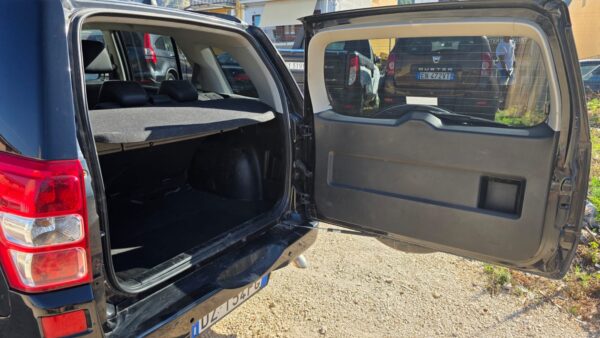 Suzuki Grand Vitara 1.9 DDiS 5 porte DDIS Luxe € 6.500,00 - immagine 4