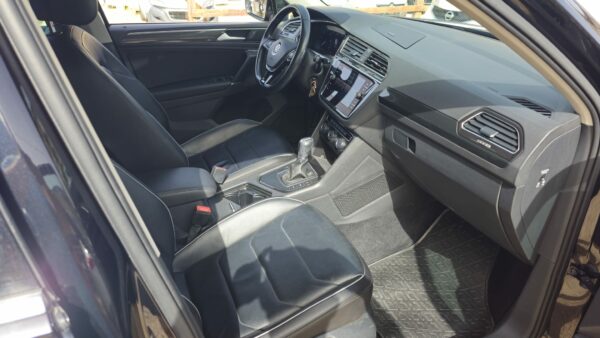 VOLKSWAGEN TIGUAN 2.0 TDI 150 CV 2018 FOR MOTION EU6B CAMBIO AUTOMATICO INTERNI IN PELLE € 19.000,00 - immagine 10