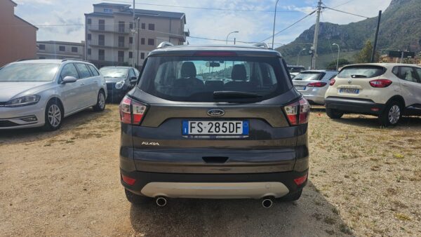 FORD KUGA 2.0 TDCI 150CV  5P SUV  2018 PSHIFT SeS AWD BUSINESS E6  CAMBIO AUTOMATICO  € 15.000,00 - immagine 5
