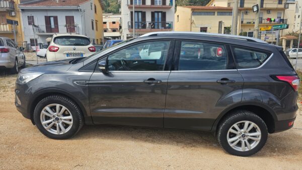 FORD KUGA 2.0 TDCI 150CV  5P SUV  2018 PSHIFT SeS AWD BUSINESS E6  CAMBIO AUTOMATICO  € 15.000,00 - immagine 12