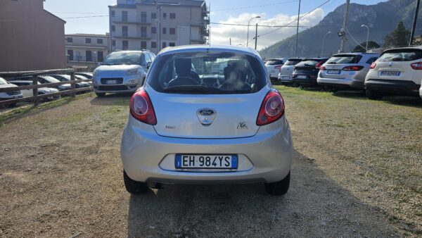 FORD KA 1.3 TDCi  2011  PLUS   € 4.000,00 - immagine 8