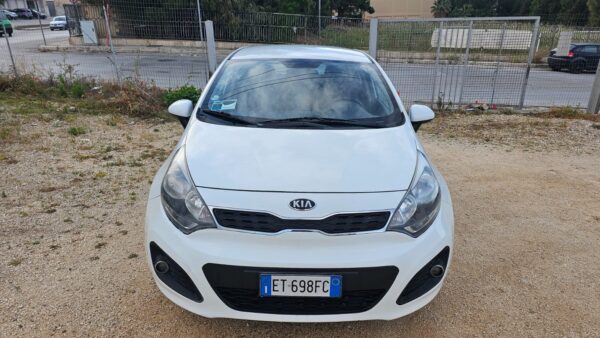 KIA RIO 1.1 CRDi  75 CV  ACTIVE 2013 E5 € 5.500,00