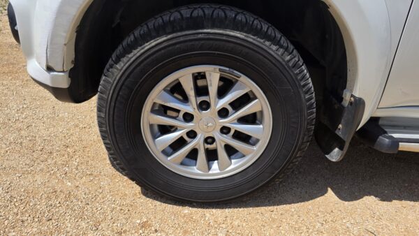 MITSUBISHI L200  2.5 DI-D  AUTOCARRO  2014 INTEN TEND CLU   VENDUTA - immagine 2
