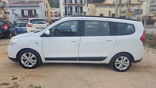 Dacia Lodgy 1.5 dCi  107 CV  2014 Laureate E5 7 POSTI € 7.500,00 - immagine 8
