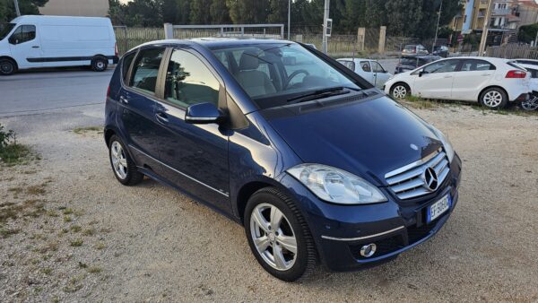Mercedes Klasse A 180 CDI  110 CV  2010 Avantgarde CAMBIO AUTOMATICO E5 € 5.500,00 - immagine 13