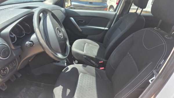 Dacia Sandero 1.5 dCi  75 CV 2015 Ambiance  E5 € 6.800,00 - immagine 2