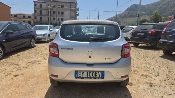 Dacia Sandero 1.5 dCi  75 CV 2015 Ambiance  E5 € 6.800,00 - immagine 9