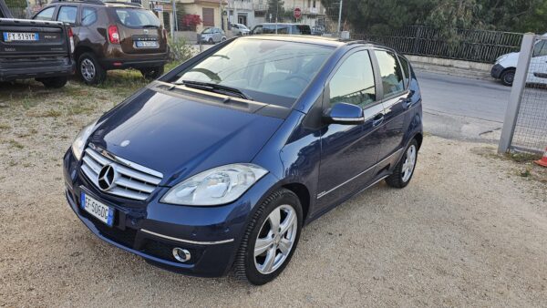 Mercedes Klasse A 180 CDI  110 CV  2010 Avantgarde CAMBIO AUTOMATICO E5 € 5.500,00 - immagine 8