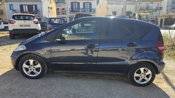 MERCEDES-BENZ CLASSE A 180 CDI 2.0 CC 110 CV 2007 E4 € 1300,00 - immagine 13