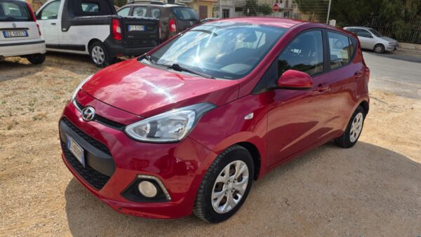 Hyundai i10 1.0 70 CV GPL 2014 Classic  € 4.500,00 - immagine 8