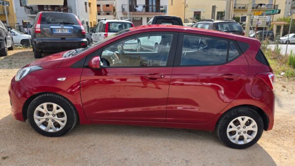 Hyundai i10 1.0 70 CV GPL 2014 Classic  € 4.500,00 - immagine 13