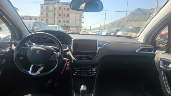Peugeot 208 1.2 e-VTi  82 CV   2015 Allure  VENDUTA - immagine 9