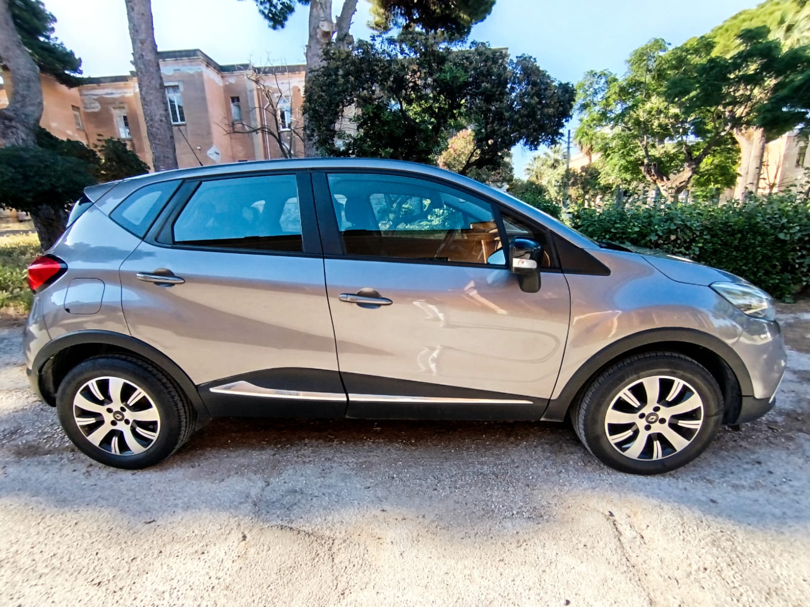 RENAULT CAPTUR ANNO 03/2016 1.5 KW 66.00 5 POSTI KM 195.000 UNICO PROPRIETARIO - immagine 5