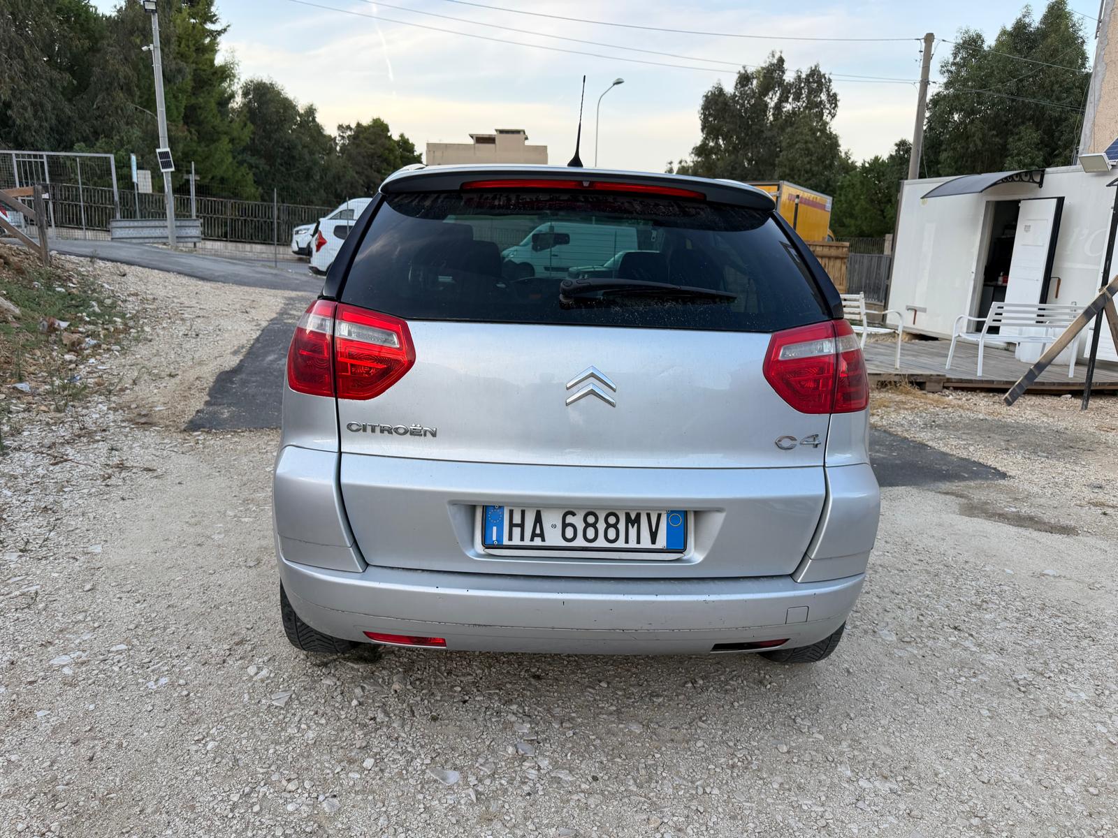 CITROEN C4 1.6 DIESEL 80.00 KW ANNO 2007 KM 309.000 CAMBIO AUTOMATICO € 1000.00 ⚠️ DIFETTO ALLA CENTRALINA DEL CAMBIO - immagine 13