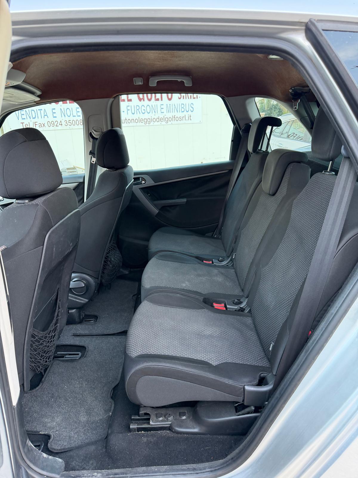 CITROEN C4 1.6 DIESEL 80.00 KW ANNO 2007 KM 309.000 CAMBIO AUTOMATICO € 1000.00 ⚠️ DIFETTO ALLA CENTRALINA DEL CAMBIO - immagine 5