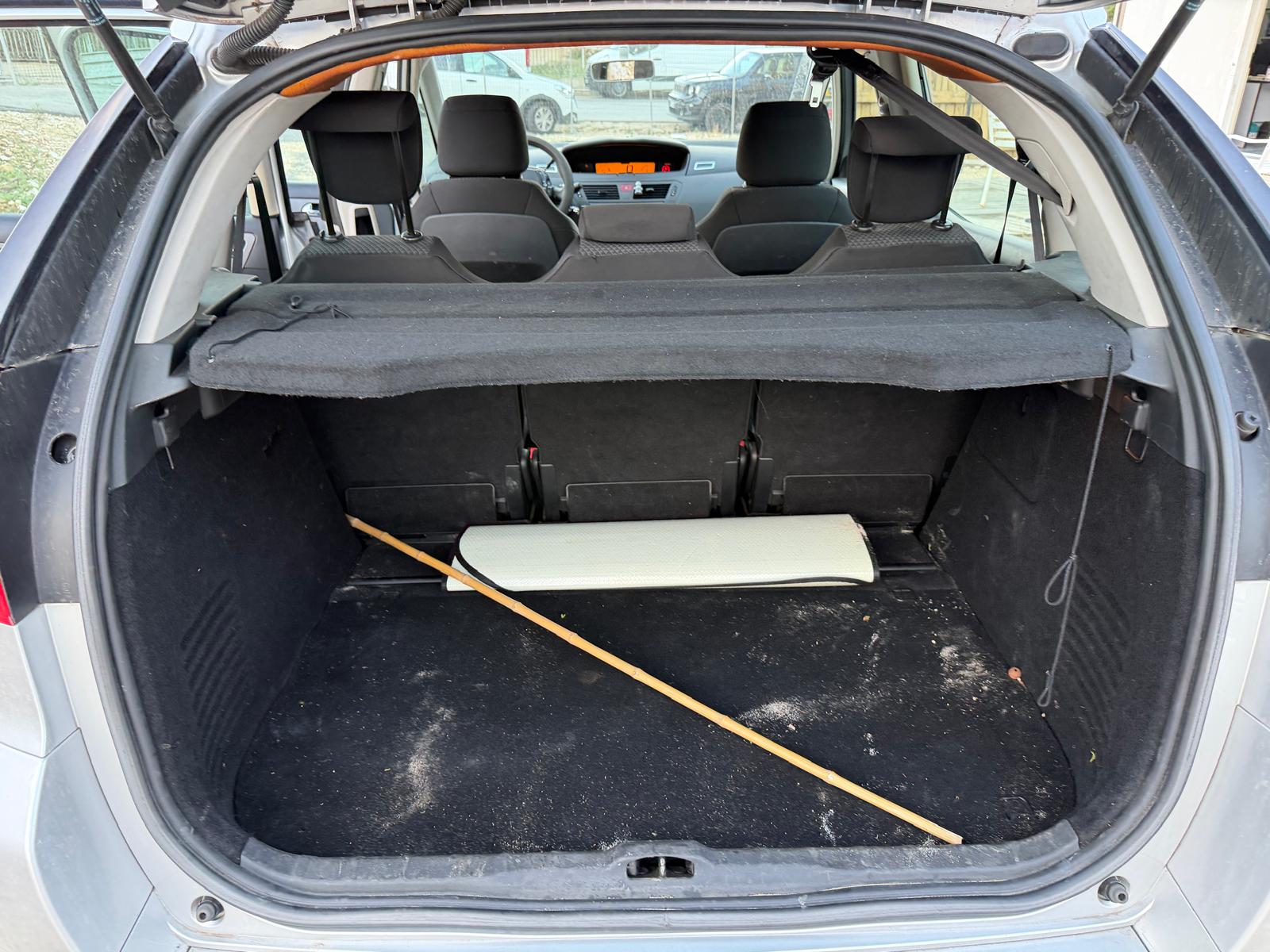 CITROEN C4 1.6 DIESEL 80.00 KW ANNO 2007 KM 309.000 CAMBIO AUTOMATICO € 1000.00 ⚠️ DIFETTO ALLA CENTRALINA DEL CAMBIO - immagine 7